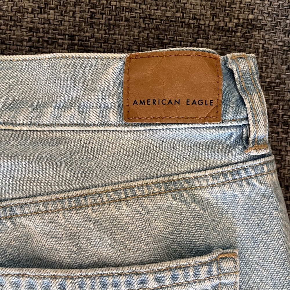 SOLD🧾🍒 SIZE 4 AMERICAN EAGLE MOM JEANS - Picture 2 of 15